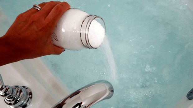 baño de bicarbonato de sodio para a ampliación do pene
